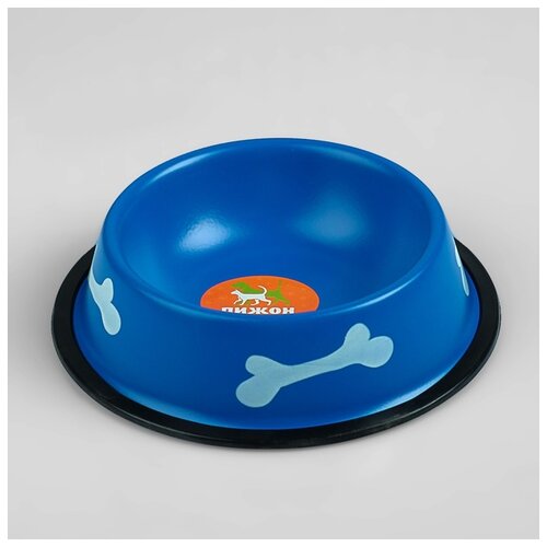 ���� ����� ����� � ����������, �������� � ������������ ���������� 150 �� 0.15 � 1 ��. ����� 15.2 �� 3.6 �� 15.2 ��, ������ ������